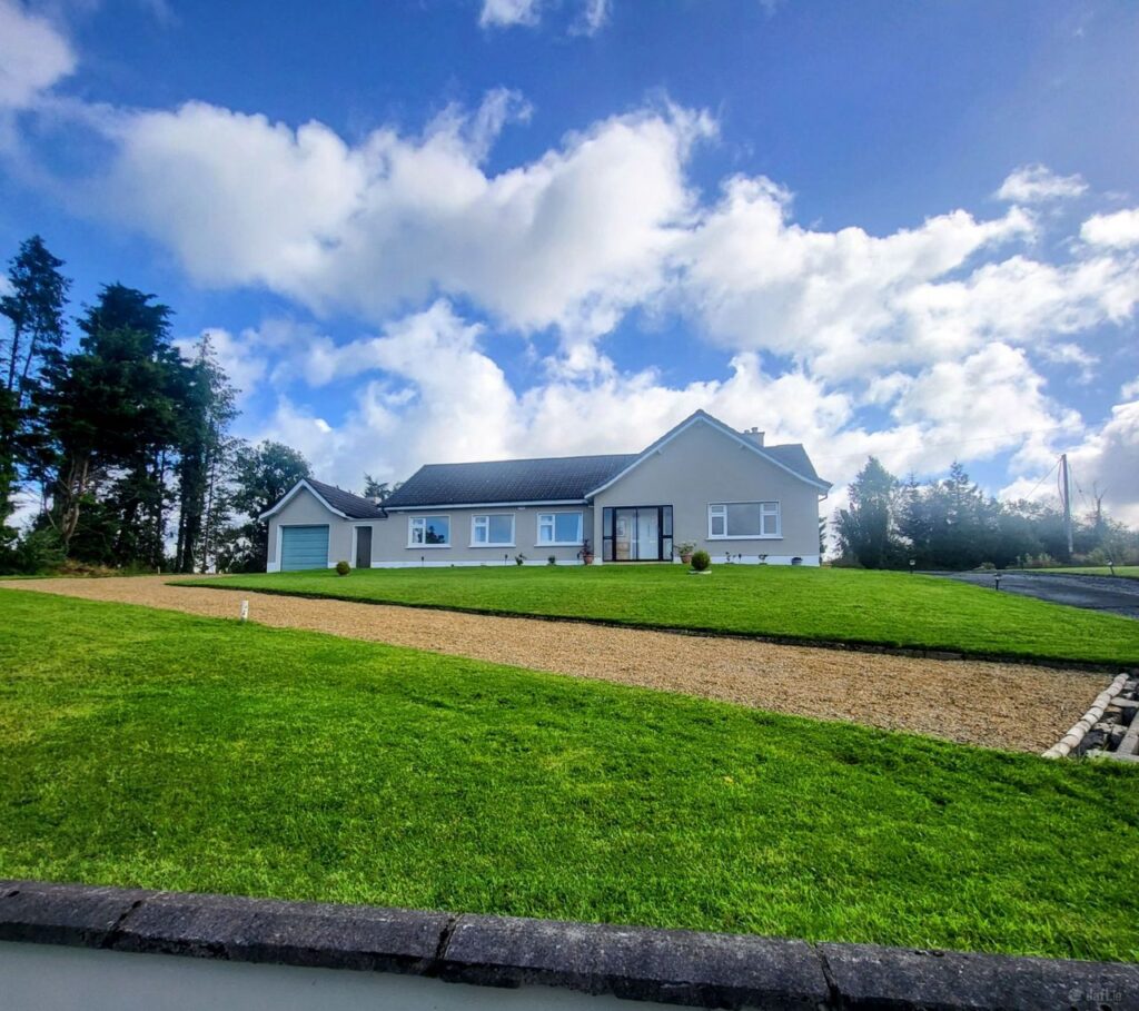 Cam Lake View. Aughalough, Aughavas, Co. Leitrim